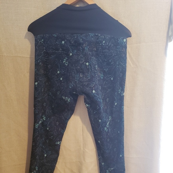 Maternity Pants Size Large - Picture 4 of 4